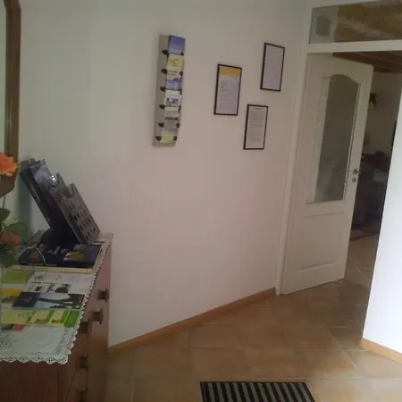Haus Burgblick شقة *