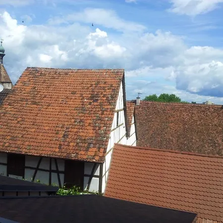 Haus Burgblick شقة